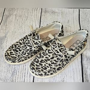 Woman's  HEY DUDE animal print shoes